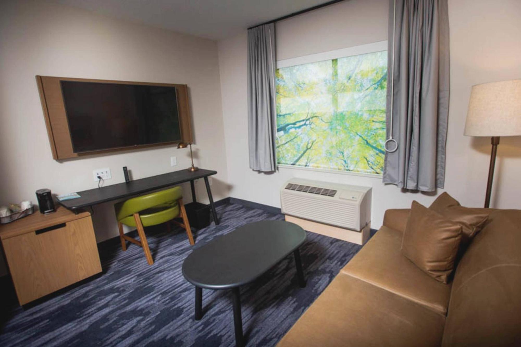 Fairfield Inn & Suites By Marriott Philadelphia Broomall/Newtown Square Exterior foto